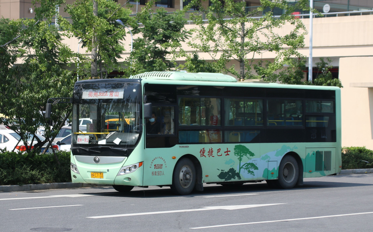衢州公交广告2.png